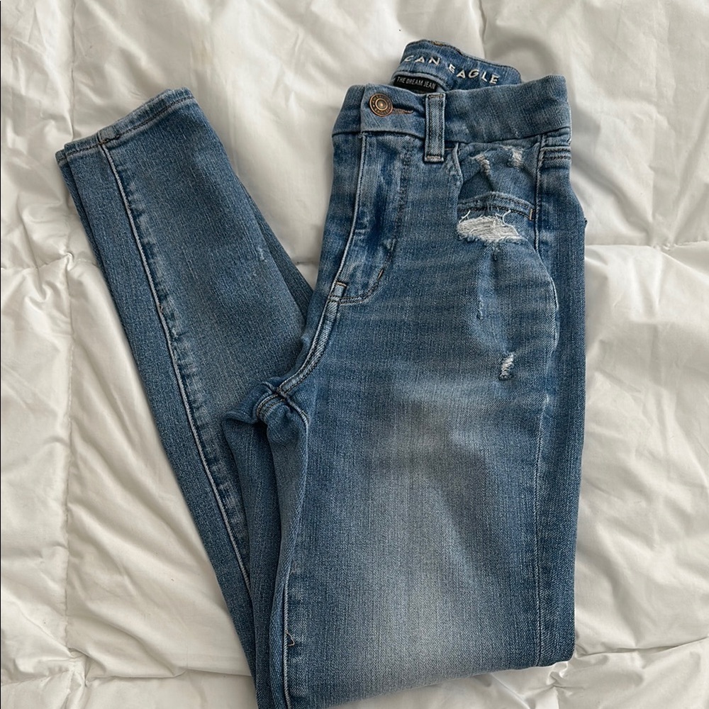 American Eagle Distressed Blue Jeans